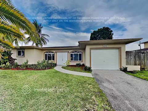 10700 SW 160th St, Palmetto Estates, FL 33157