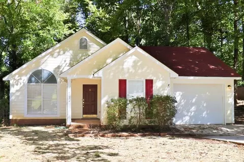 7434 Autumn Trail Dr, Charlotte, NC 28213