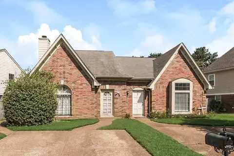 1611 Oaken Bucket Dr, Cordova, TN 38016