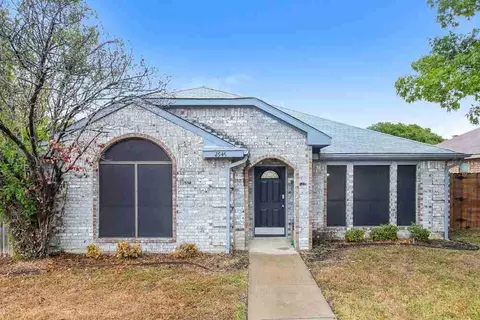 2946 Lawndale Dr, Lancaster, TX 75134