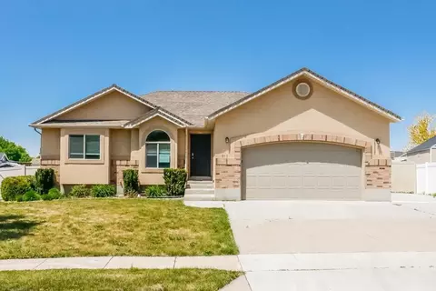 817 Nw, Kaysville, UT 84037