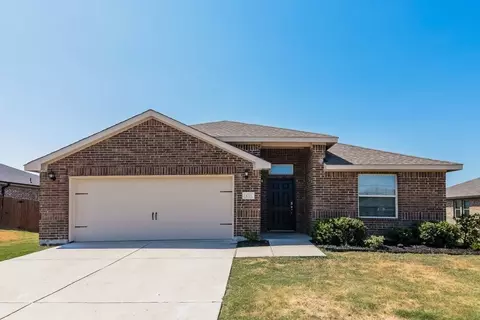 4713 Joshua Dr, Sanger, TX 76266