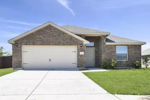 4713 Joshua Dr, Sanger, TX 76266