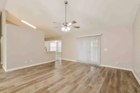 909 Vassar Dr, Eustis, FL 32726 photo 6