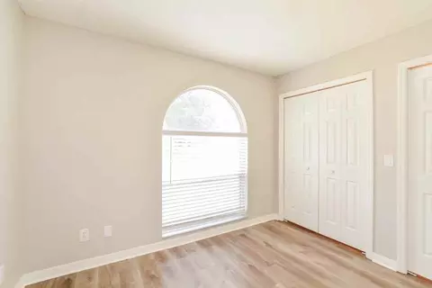 909 Vassar Dr, Eustis, FL 32726 photo 13