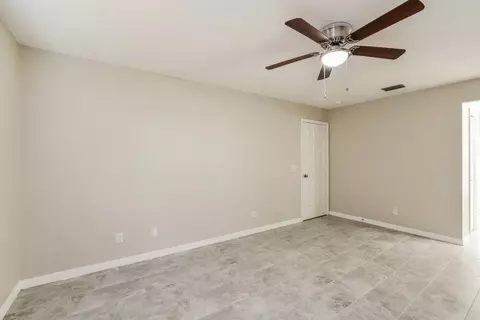 909 Vassar Dr, Eustis, FL 32726 photo 11