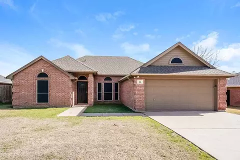 512 Arbor Ln, Burleson, TX 76028