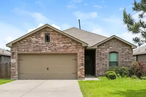 3285 Waukegan Rd, Conroe, TX 77306