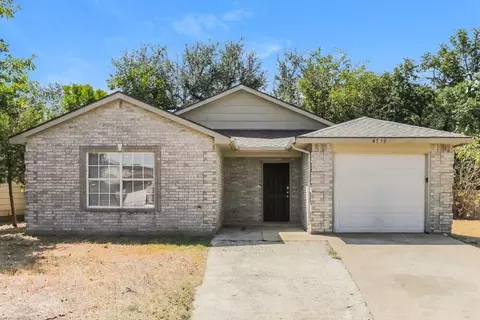 4530 Lizzy Dr, Cockrell Hill, TX 75211