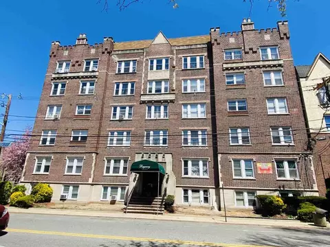 50 Anderson St #E8, Hackensack, NJ 07601