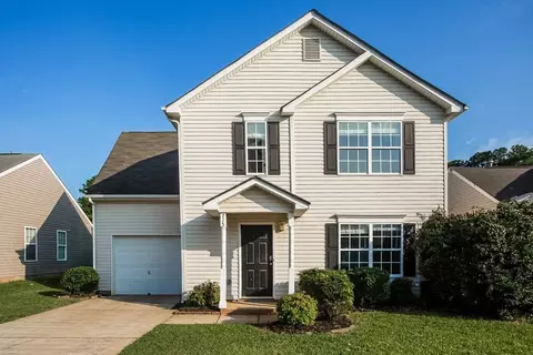 715 Almora Dr, Charlotte, NC 28216