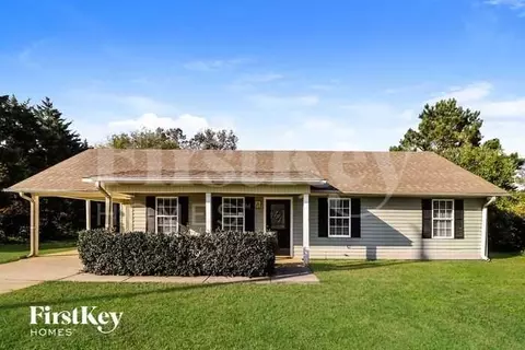 67 Jennifer Ln, Rydal, GA 30171