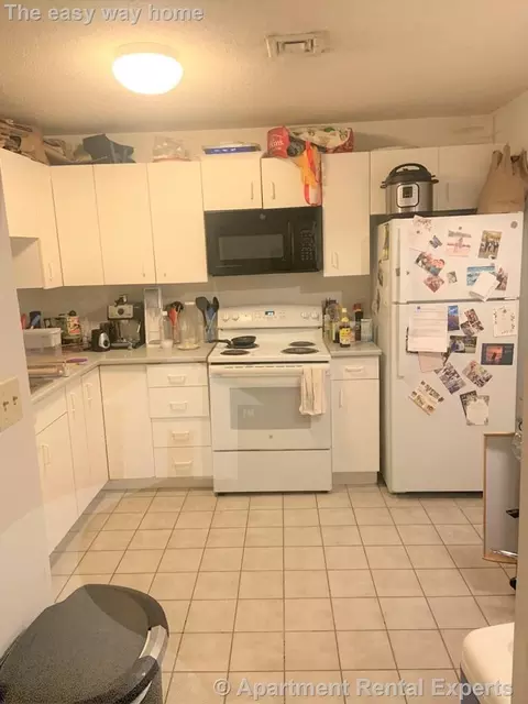 175 Beacon St #103, Somerville, MA 02143