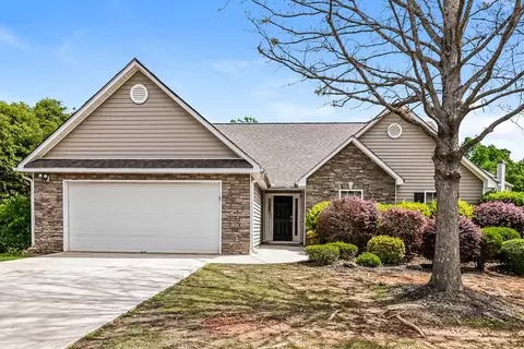 3336 Bridle Brook Dr, Auburn, GA 30011