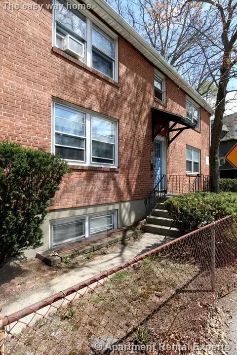 48 Kirkland St #4, Cambridge, MA 02138