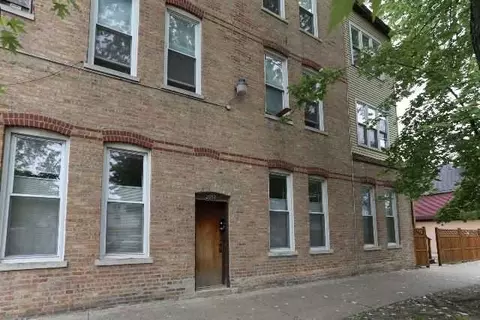 2057 W Roscoe St #1, Chicago, IL 60618