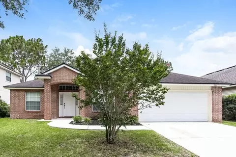 2995 Thorncrest Dr, Orange Park, FL 32065