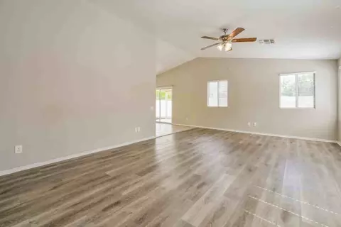 1866 W 20th Ave, Apache Junction, AZ 85120 photo 4