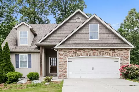 305 Talon Dr SE, Rydal, GA 30171