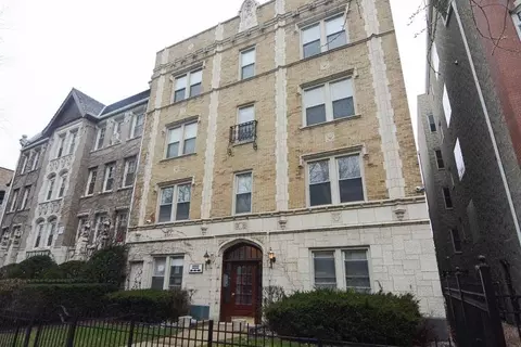 640 W Wrightwood Ave #216, Chicago, IL 60614