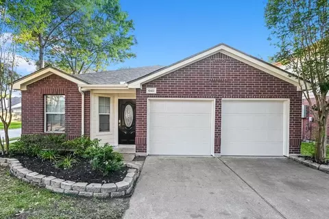 10403 Falling River Dr, Houston, TX 77095