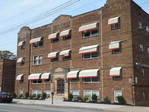 16414 Madison Ave #305, Lakewood, OH 44107