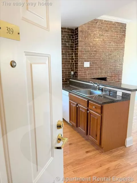 888 Massachusetts Ave #319, Cambridge, MA 02139