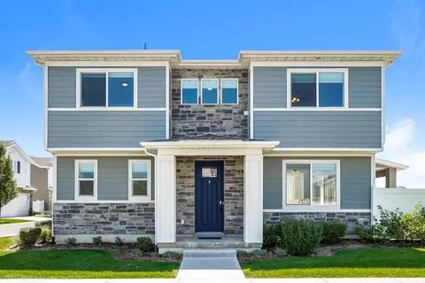 1611 W Parkview Dr, Syracuse, UT 84075