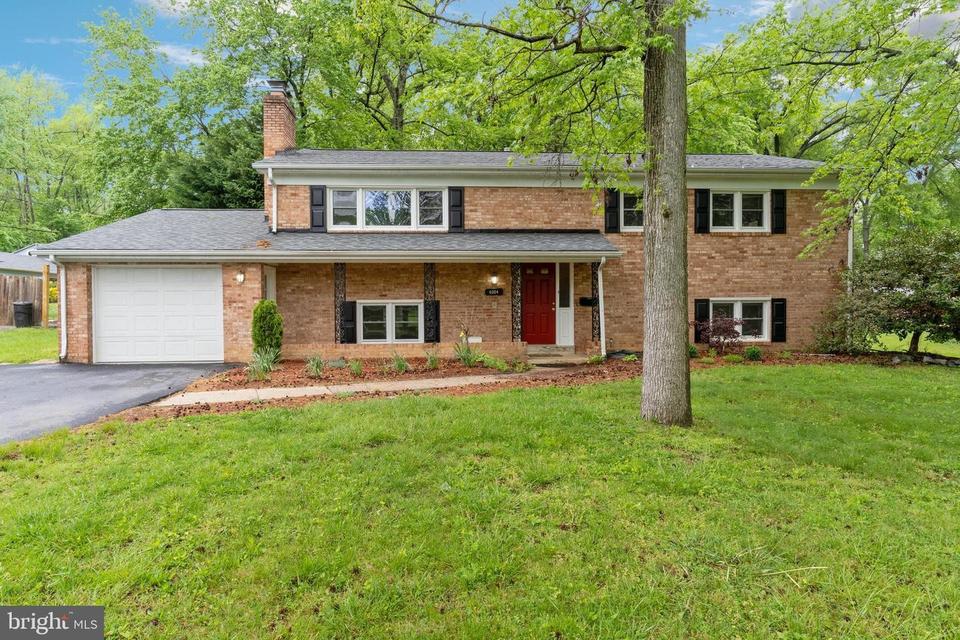 9004 Patton Blvd, Mount Vernon, VA 22309 47 Photos MLS 49155664