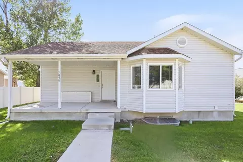 2098 E Weeping Willow Way, Eagle Mountain, UT 84005