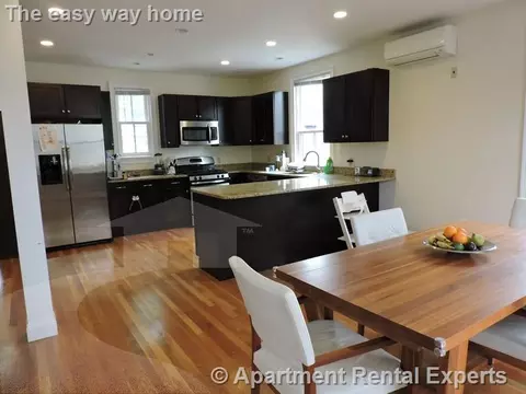 35 Roberts Rd #2, Cambridge, MA 02138