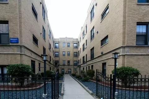 2840 N Orchard St #2, Chicago, IL 60657
