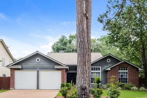 5414 Garden Village Dr, Houston, TX 77339