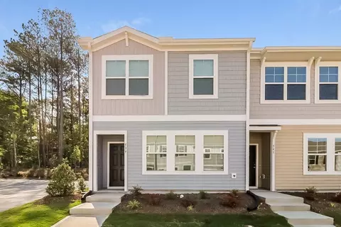 539 Landing View Dr, Wendell, NC 27591