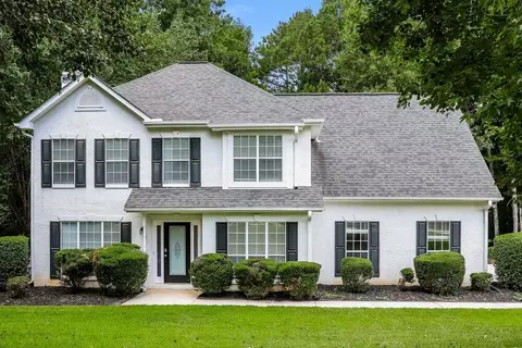 135 Masters Dr, Newnan, GA 30265
