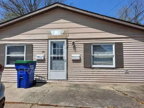 120 E Pleasant St #B, Hillsboro, OH 45133