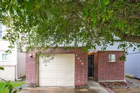 4939 N Cancun Dr, Houston, TX 77045