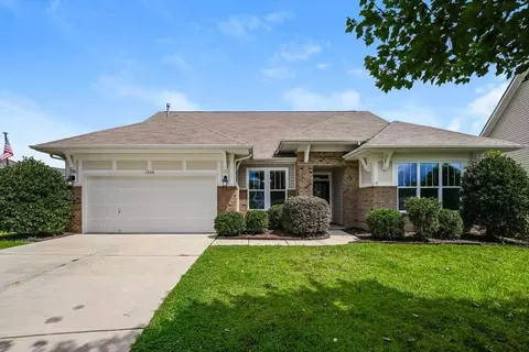 1326 Aurora Ct, Denver, NC 28037