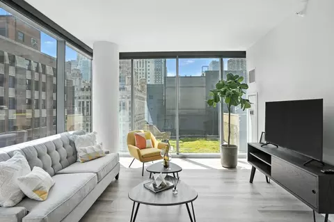 88 E Wacker Pl #1-1, Chicago, IL 60601