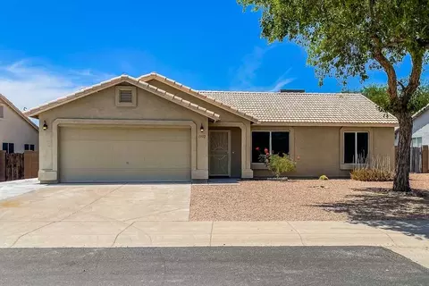 1902 S Ocotillo Dr, Apache Junction, AZ 85120