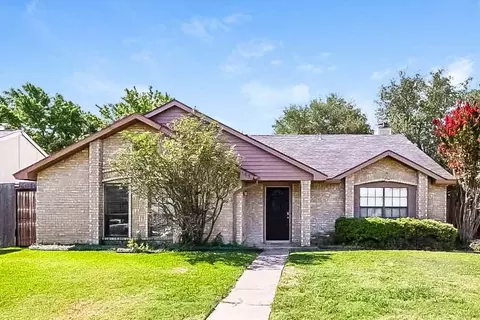 465 Kenya St, Cedar Hill, TX 75104