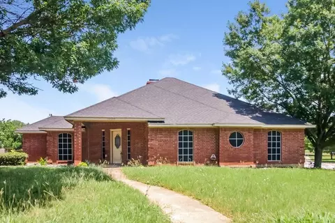 1200 Lake Grove Ln, Desoto, TX 75115