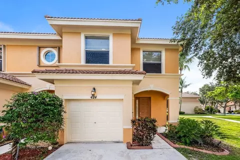424 Rainbow Springs Ter, Royal Palm Beach, FL 33411