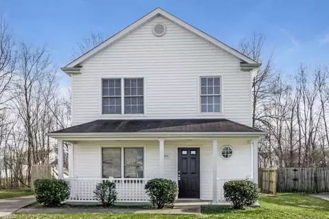 6311 Hackel Dr, Louisville, KY 40258