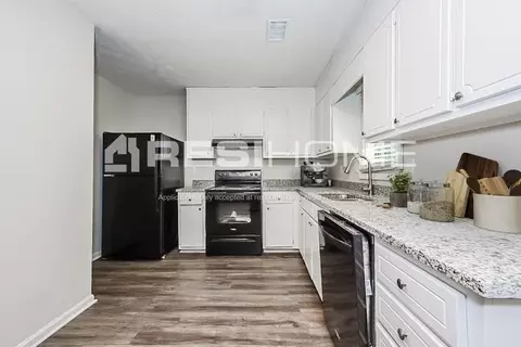 5552 Phillips Dr, Morrow, GA 30260 photo 6