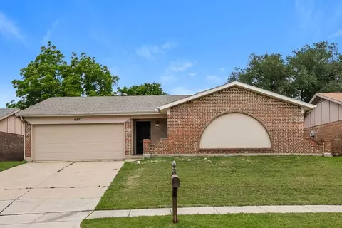 6437 Starnes Rd, Watauga, TX 76148