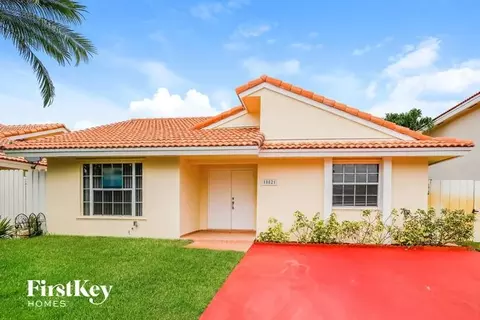18821 NW 84th Ave, Hialeah, FL 33015