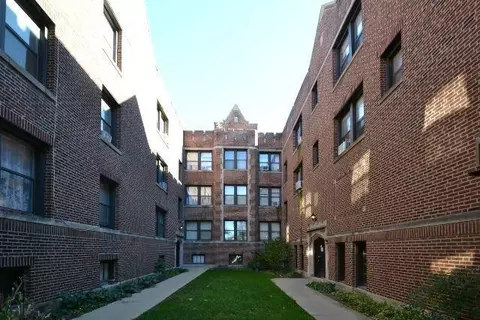3121 N Hamlin Ave #2I, Chicago, IL 60618