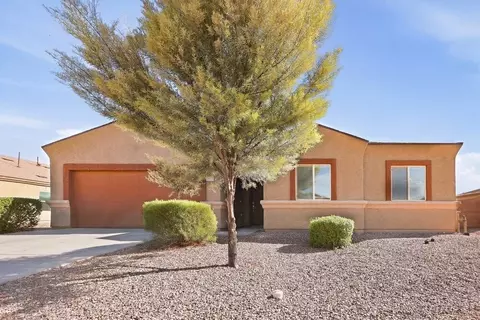 7471 W Calle Aragon, Valencia West, AZ 85757