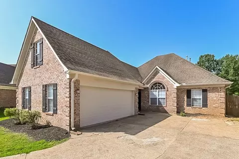 4047 Chaucer Cv, Southaven, MS 38672